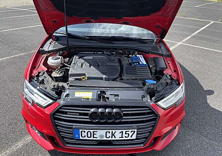 Audi A3 Sportback quattro Sport mit 2x S-line