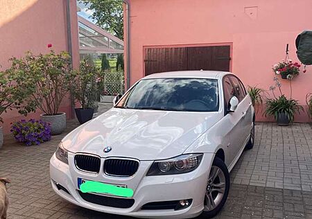 BMW 320i 320