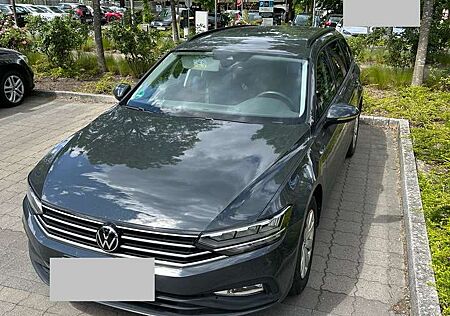 VW Passat Variant Volkswagen Basis