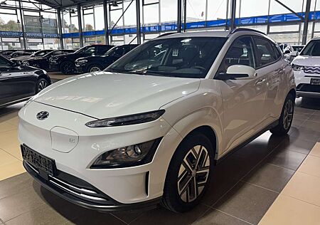 Hyundai Kona Select dig.Cockpit ACC R.Cam PDC DAB+