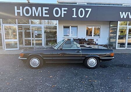 Mercedes-Benz SL 300 Blauschwarz/Beige/Automatik