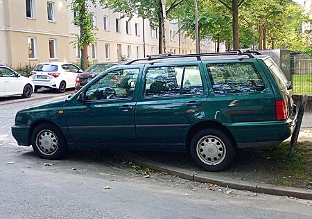 VW Golf Variant Volkswagen 1.8