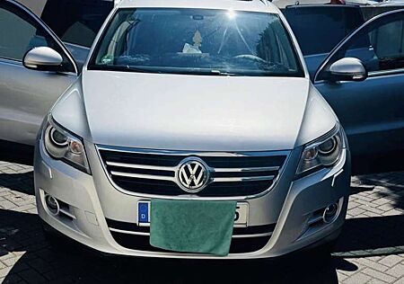 VW Tiguan Volkswagen 2.0 TDI DPF 4Motion Automatik Trend & Fun