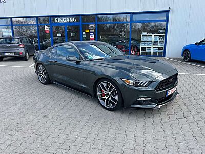 Ford Mustang Coupe GT mit Performance Paket + 20 Zoll