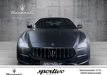 Maserati Quattroporte SQ4 GranLusso *Sonderlackierung*