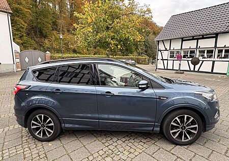 Ford Kuga 1.5 EcoBoost 2x4 ST-Line