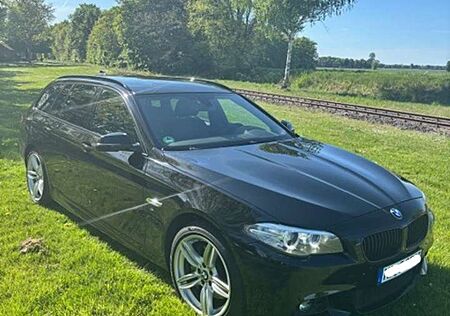BMW 530d 530 xDrive Touring Sport-Aut.