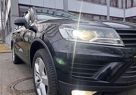 VW Touareg Volkswagen V6 TDI Terrain Tech 4Motion