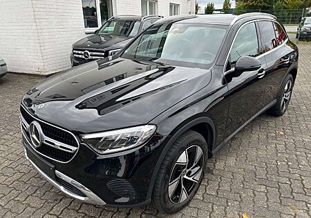 Mercedes-Benz GLC 220 d 4M Avantgarde Distronic 360° AHK LED