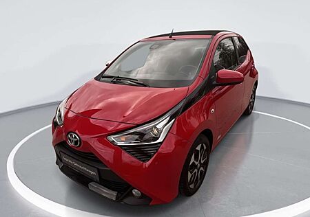Toyota Aygo (X) x-play Team Deutschland/Sky-Paket/Klimaautomatik