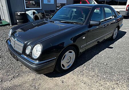 Mercedes-Benz E 280 Limousine