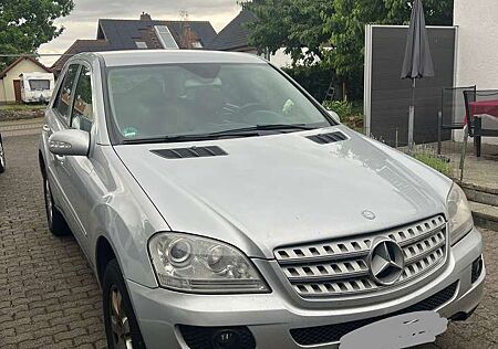 Mercedes-Benz ML 280 CDI (164.120)