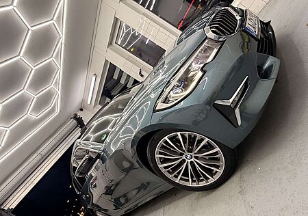 BMW 320 Xdrive Luxury Line Pano Head-Up Assistant Pro