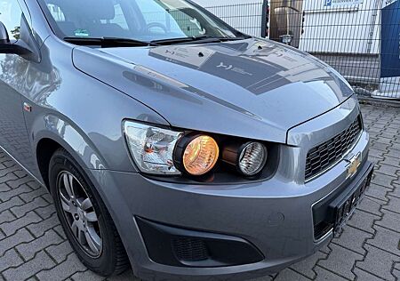 Chevrolet Aveo 1.4 Schrägheck LT+ * 1.Hand * Automatik