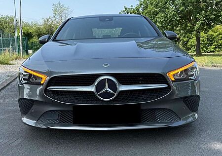 Mercedes-Benz CLA 180 7G-DCT