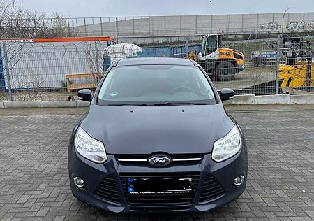 Ford Focus 1.6 Ti-VCT Trend