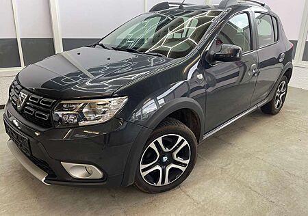 Dacia Sandero Stepway Celebration NAVI KLIMAAUTOMATIK PDC 1.0...