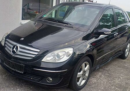 Mercedes-Benz B 200 CDI Edition ~ Klima ~ El FHB ~ Teilleder