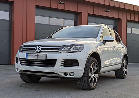 VW Touareg Volkswagen 3.0 V6 TDI Edition X