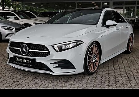 Mercedes-Benz A 220 4M Limousine Edition1 MBUX+RüKam+Pamo+LED