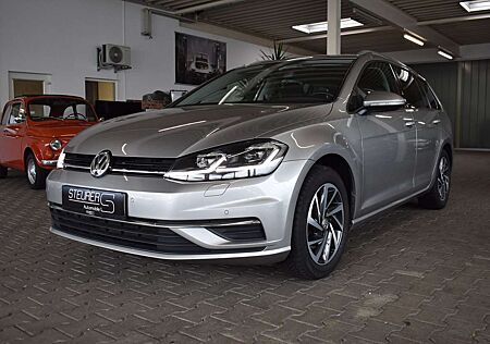 VW Golf Volkswagen VII 1.4 TSI Sound Standhzg APP Navi