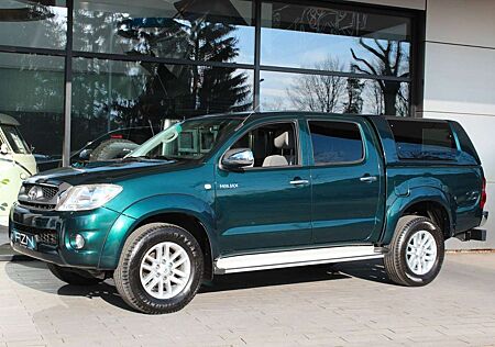 Toyota Hilux Double Cab 4X4 mit Hardtop
