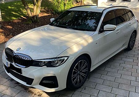 BMW 320i 320 Touring Aut. M Sport
