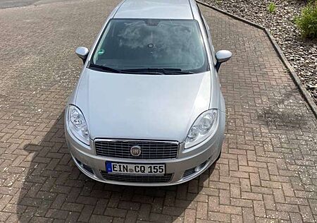 Fiat Linea 1.4 8V Active