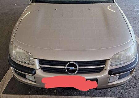 Opel Omega 2.0 16V CD