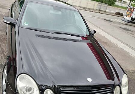Mercedes-Benz E 350 4Matic Automatik Avantgarde