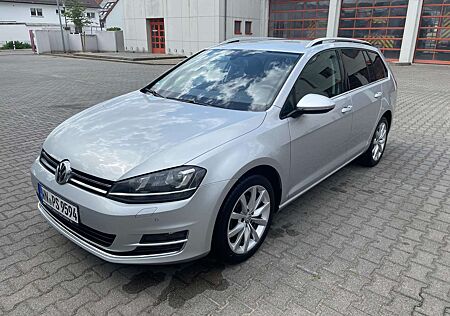 VW Golf Variant Volkswagen Golf VII Variant 2.0 TDI DSG Highline, AHK