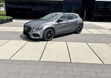 Mercedes-Benz GLA 250 AMG Line Sport Utility Vehicle Apple CarPlay