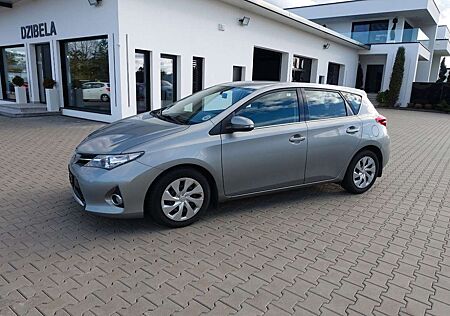 Toyota Auris 1.4 D-4D Life