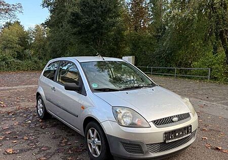 Ford Fiesta Ambiente/Klima/Tüv 06.2027