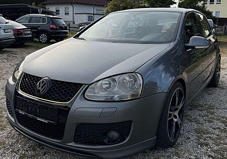 VW Golf Volkswagen V Lim. Tour