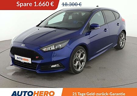 Ford Focus 2.0 EcoBoost ST*NAVI*XENON*TEMPO*PDC*SHZ*