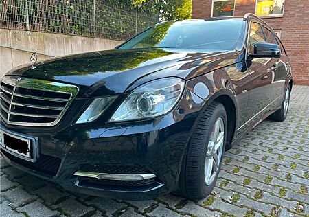 Mercedes-Benz E 220 CDI BlueEfficiency, Automatik