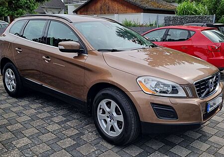 Volvo XC 60 XC60 XC60 Diesel D3 AWD Momentum