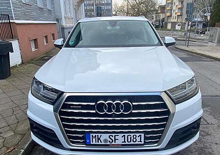 Audi Q7 3.0 TDI quattro tiptronic