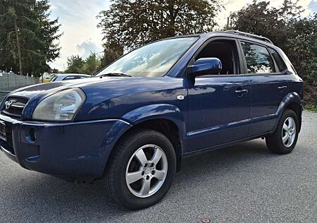 Hyundai Tucson 2.0 GLS (2WD)