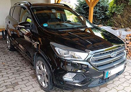 Ford Kuga 1.5 EcoBoost 2x4 ST-Line