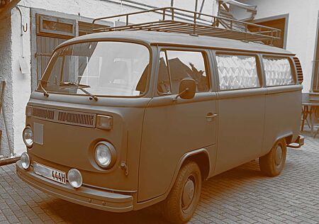 VW T2 Volkswagen T2B (Bully)