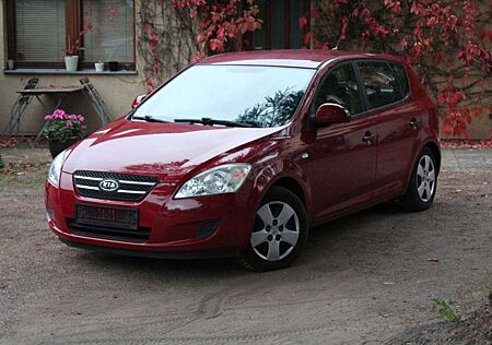 Kia Cee'd Ceed / *TÜV 07/2026*