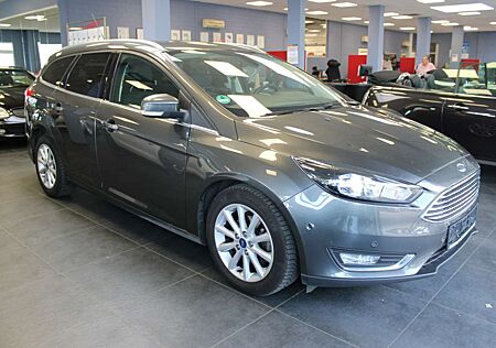 Ford Focus Turnier 1.0 EcoBoost Titanium