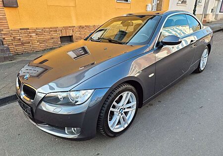BMW 320i 320 Cabrio Automatik Leder Navi PDC