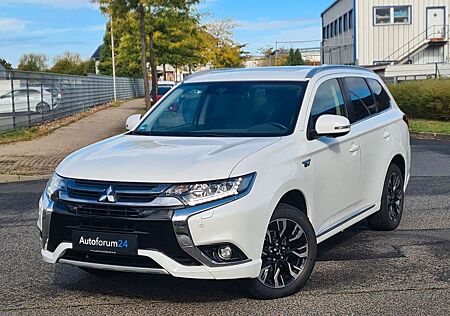 Mitsubishi Outlander PHEV Top 4WD*Autom*1.Hand*Navi*