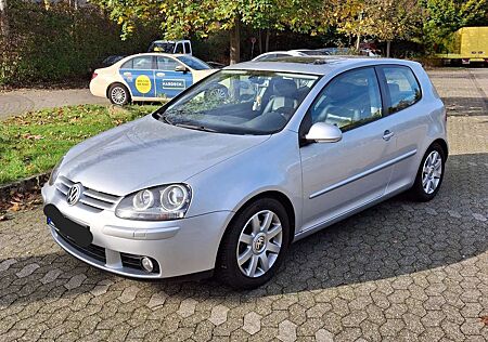 VW Golf Volkswagen 2.0 FSI Automatik Comfortline