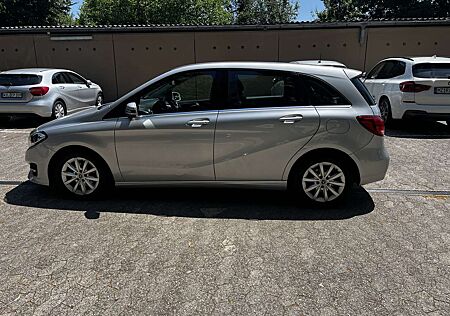 Mercedes-Benz B 180 (CDI) d Style