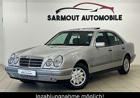 Mercedes-Benz E 240 ELEGANCE Automatic Schiebedach Xenon PDC