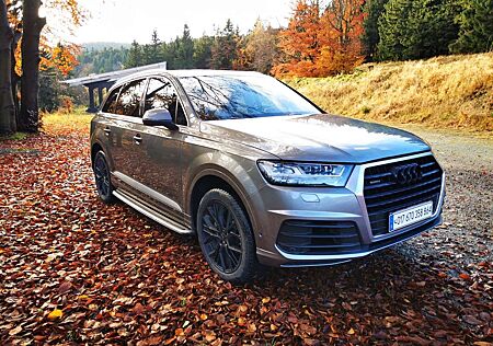 Audi Q7 3.0 TFSI quattro tiptronic Benzin 333PS
